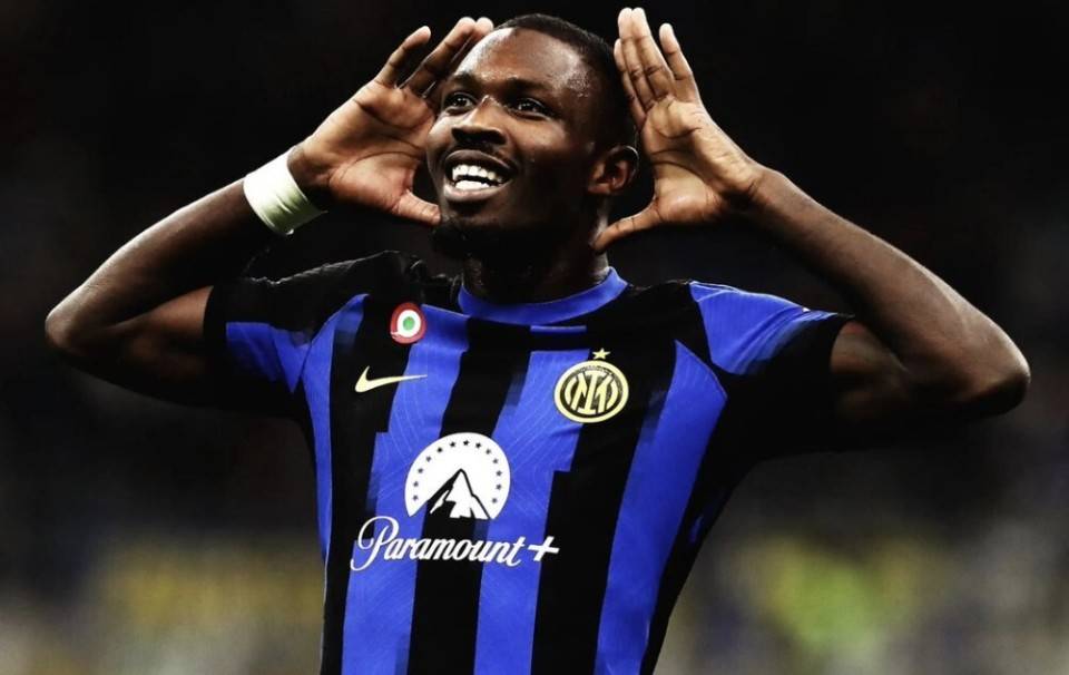 欧宝体育官网入口-国际米兰今晨复出首秀，志在CBA常规赛名次提升，态度坚定，更衣室氛围转暖